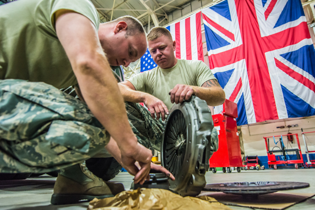 Missouri Airmen arrive in England for training