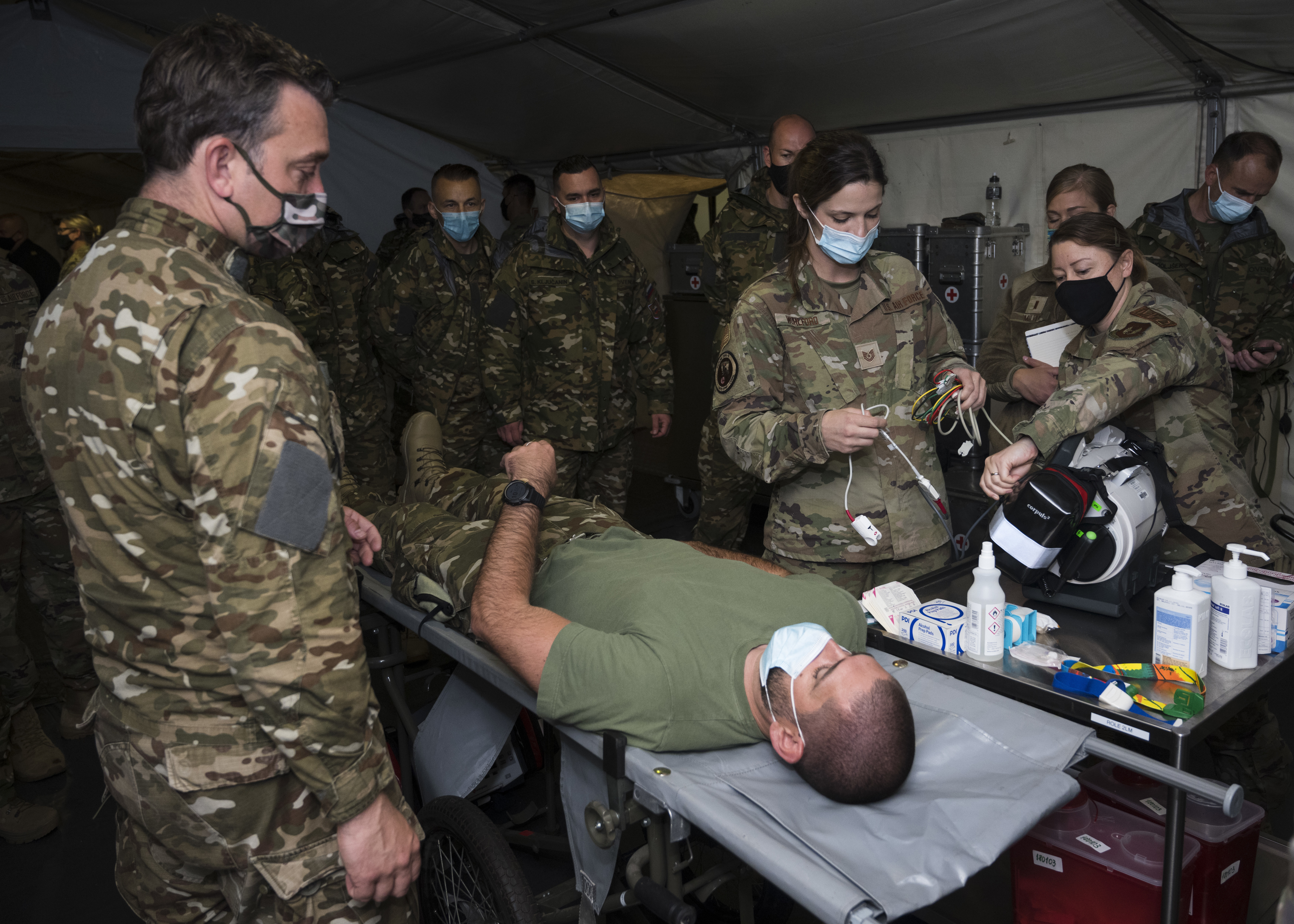 Colorado Air Guard medics, Slovenia exchange best practices